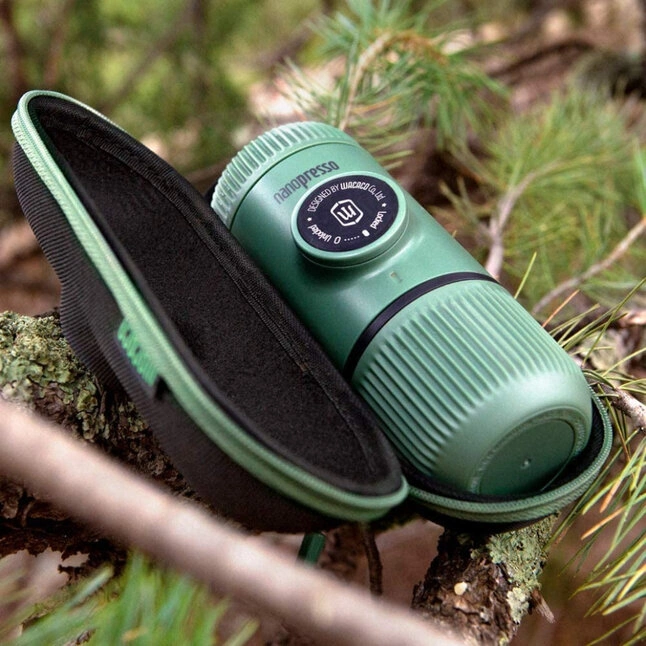 Портативная эспрессо-кофеварка Wacaco Nanopresso зеленая с чехлом — Photo 4