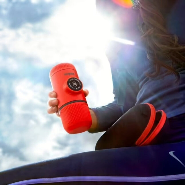 Портативна еспресо-кавоварка Wacaco Nanopresso червона з чохлом — Photo 3