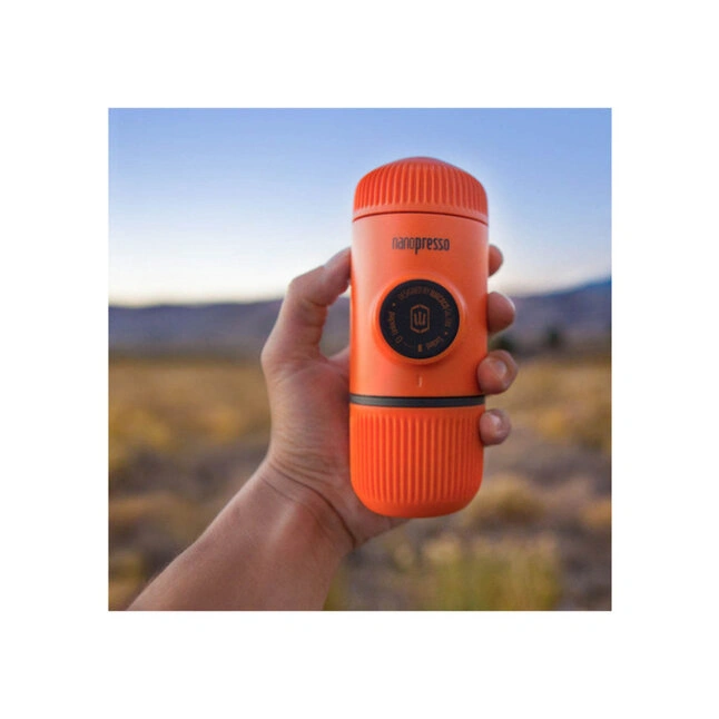 Портативна еспресо-кавоварка Wacaco Nanopresso помаранчева з чохлом — Photo 6
