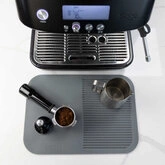 Силиконовый коврик Wacaco Coffee Mat Large для приготовления кофе, 35 x 25 — Photo 5
